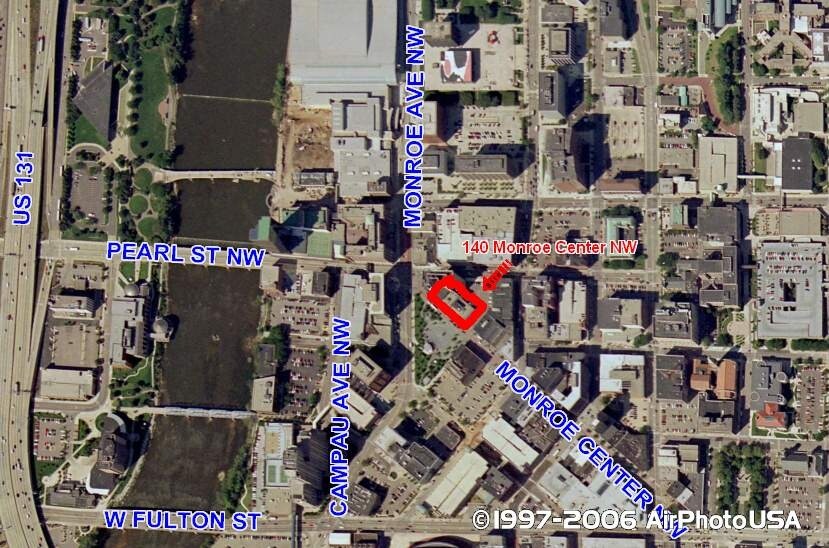 140 Monroe Center St NW, Grand Rapids, MI à louer - Aérien – Image 2 sur 9