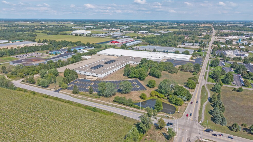 13467 Quincy St, Holland, MI à louer - Photo de l’immeuble – Image 1 sur 21