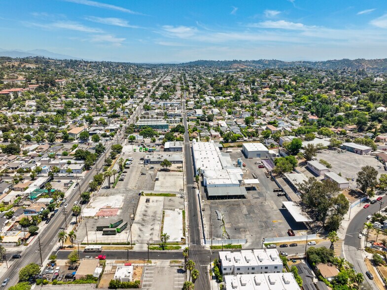 4500 Lincoln Ave & York Blvd, Los Angeles, CA à vendre - Aérien – Image 3 sur 6