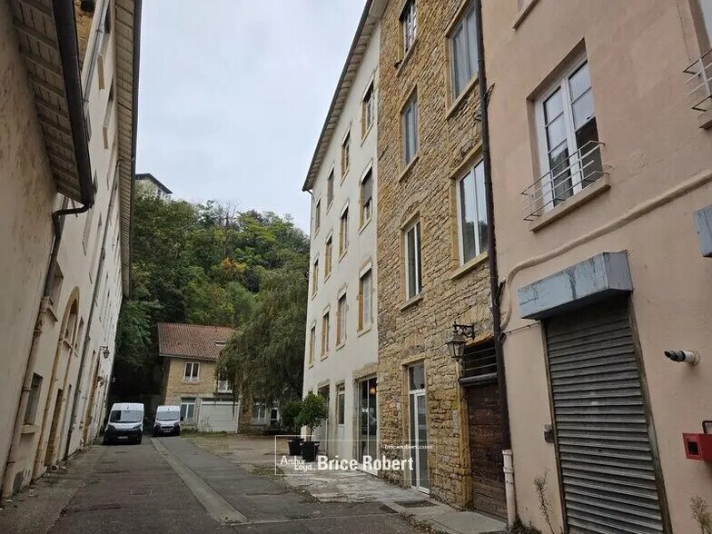 Bureau dans Lyon à vendre - Photo de l’immeuble – Image 2 sur 10