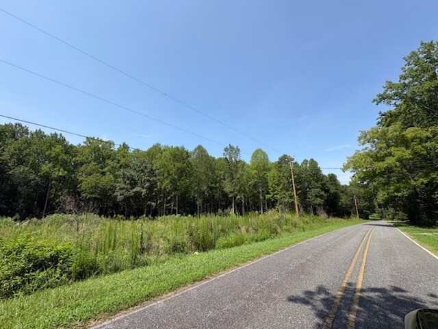 WILLIAMSON ROAD, Shelby, NC à vendre - Photo de l’immeuble – Image 2 sur 5
