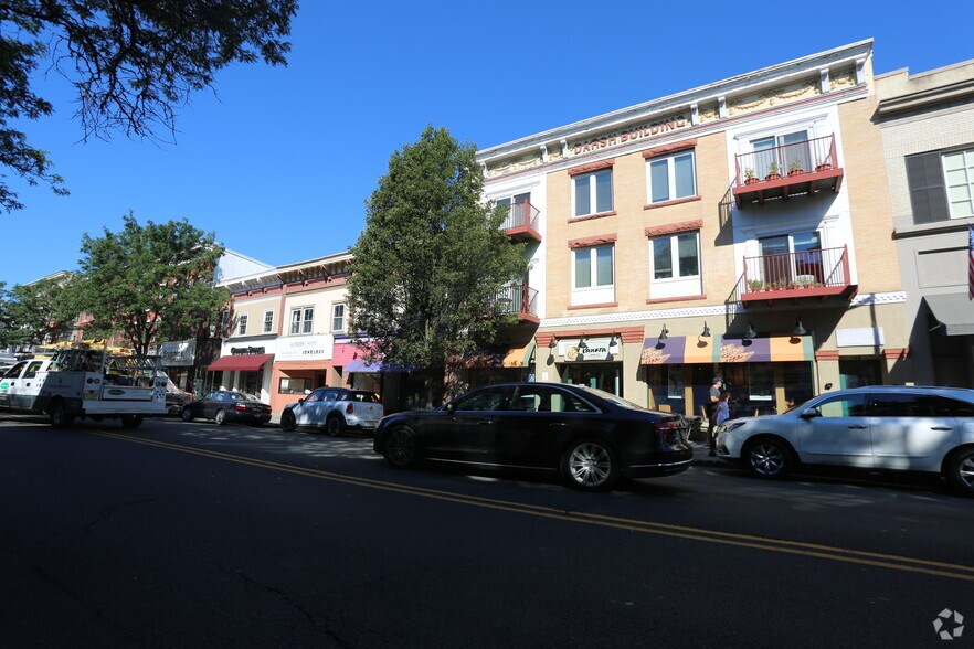 133-135 E Broad St, Westfield, NJ à louer - Photo de l’immeuble – Image 3 sur 3