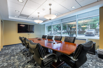 185 Admiral Cochrane Dr, Annapolis, MD à louer Photo intérieure– Image 1 sur 4