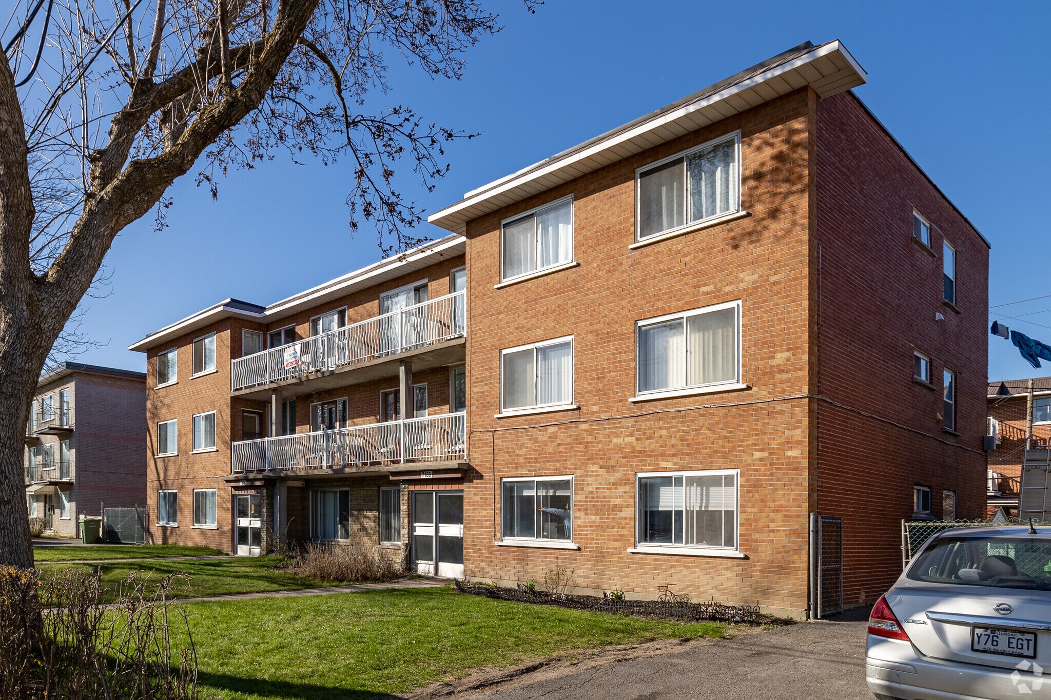 7145 Rue Valdombre, Montréal, QC à vendre Photo principale– Image 1 sur 3