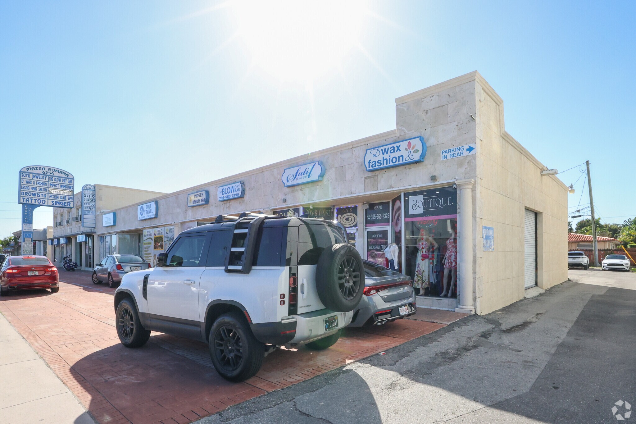 6240-6270 SW 8th St, West Miami, FL à louer Photo principale– Image 1 sur 7