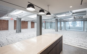 551 Fifth Ave, New York, NY à louer Photo intérieure– Image 2 sur 3