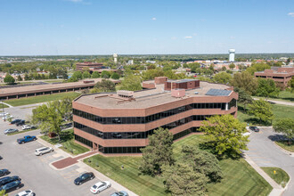 4601 Westown Pky, West Des Moines, IA - VUE AÉRIENNE  vue de carte - Image1