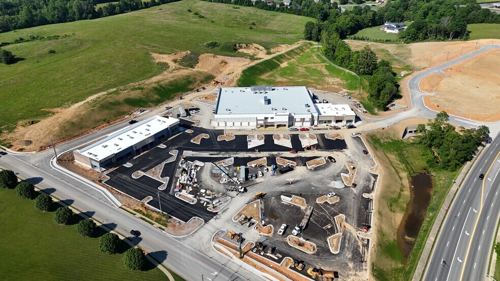 2300 Ring Rd, Elizabethtown, KY à louer - Photo de l’immeuble – Image 3 sur 10