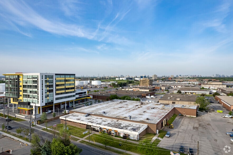 25 Tangiers Rd, Toronto, ON à louer - Aérien – Image 3 sur 3