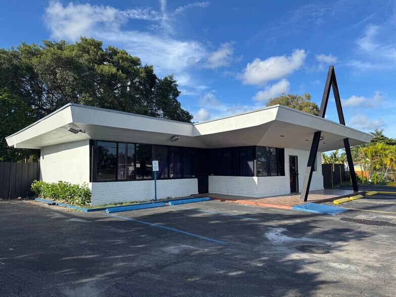 1605 NW 95th St, Miami, FL à vendre - Photo de l’immeuble – Image 2 sur 10
