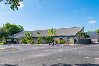 Plus de détails pour 2150 Collier Ave, Fort Myers, FL - Local commercial à louer