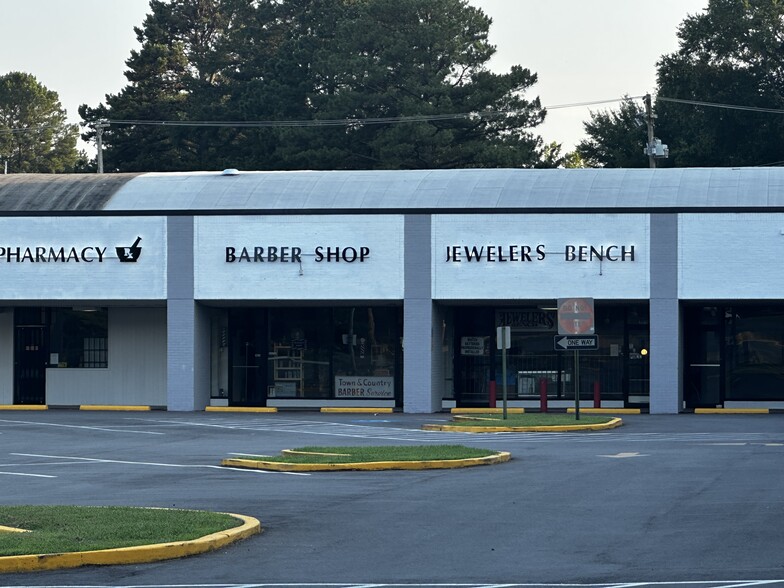 2800-3018 S University Ave, Little Rock, AR à louer - Photo de l’immeuble – Image 3 sur 9