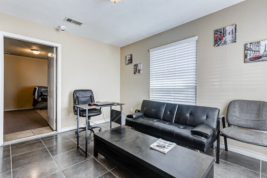 1622 McCarty St, Houston, TX à vendre - Photo de l’immeuble – Image 3 sur 7