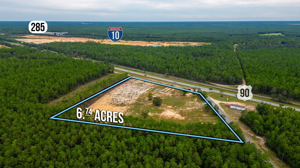 42 Laird Rd, Crestview, FL à vendre - Photo de l’immeuble – Image 2 sur 30