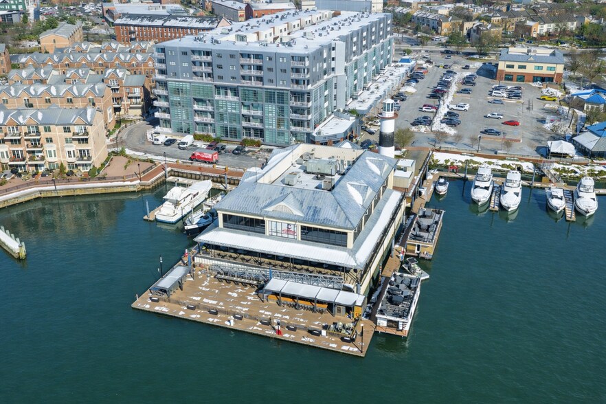 2736-2780 Marina Lighthouse Landing, 2780-2800 Lighthouse Pt E, Baltimore, MD à vendre - Photo de l’immeuble – Image 3 sur 6