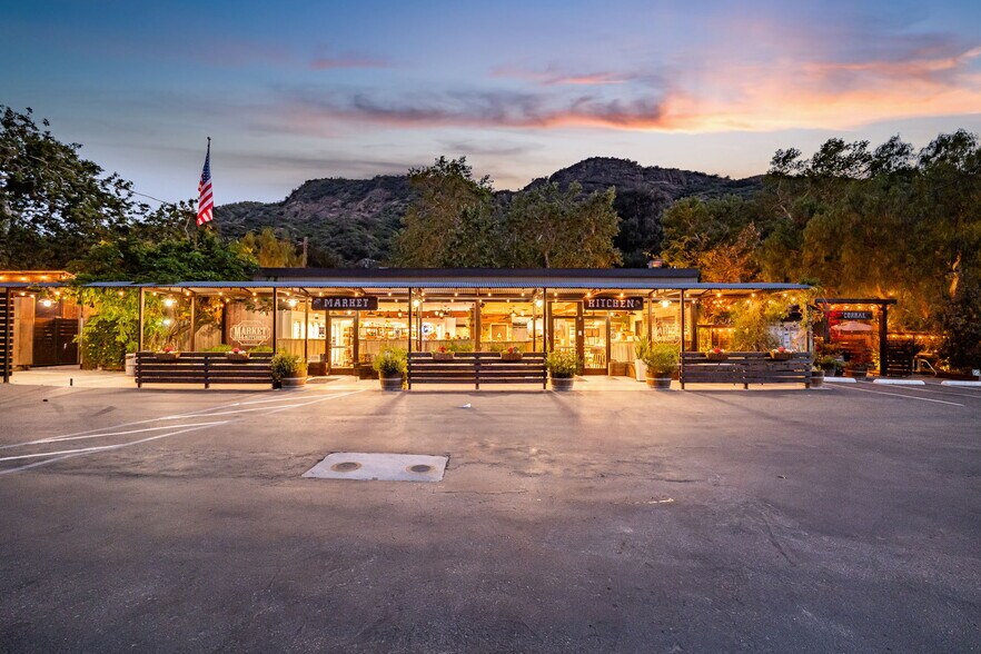 28192 Silverado Canyon Rd, Silverado, CA à vendre - Photo de l’immeuble – Image 3 sur 30