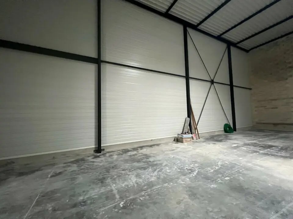 Local d'activités dans Serris à vendre Photo de l’immeuble– Image 1 sur 12