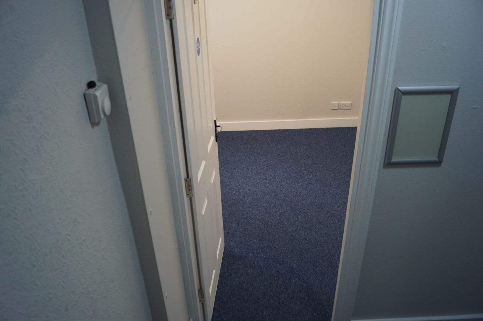 8 Hyde Gardens, Eastbourne à louer Photo principale– Image 1 sur 8