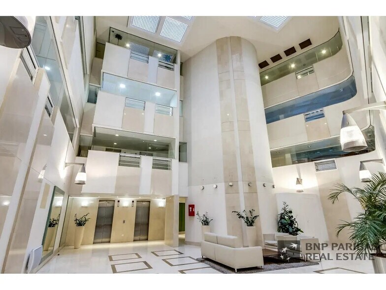 2 Rue Joseph Monier, Rueil-Malmaison à louer - Photo intérieure – Image 2 sur 10