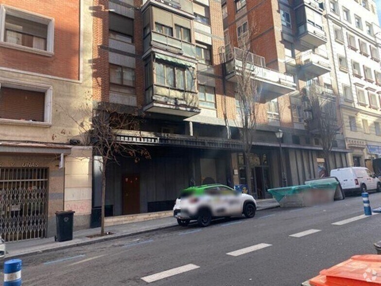 Immeuble residentiel dans Madrid, Madrid à vendre - Photo intérieure – Image 1 sur 1