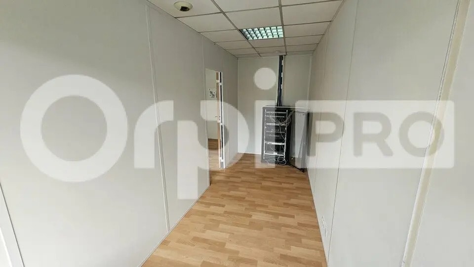 Bureau dans Canéjan à louer - Photo intérieure – Image 3 sur 12