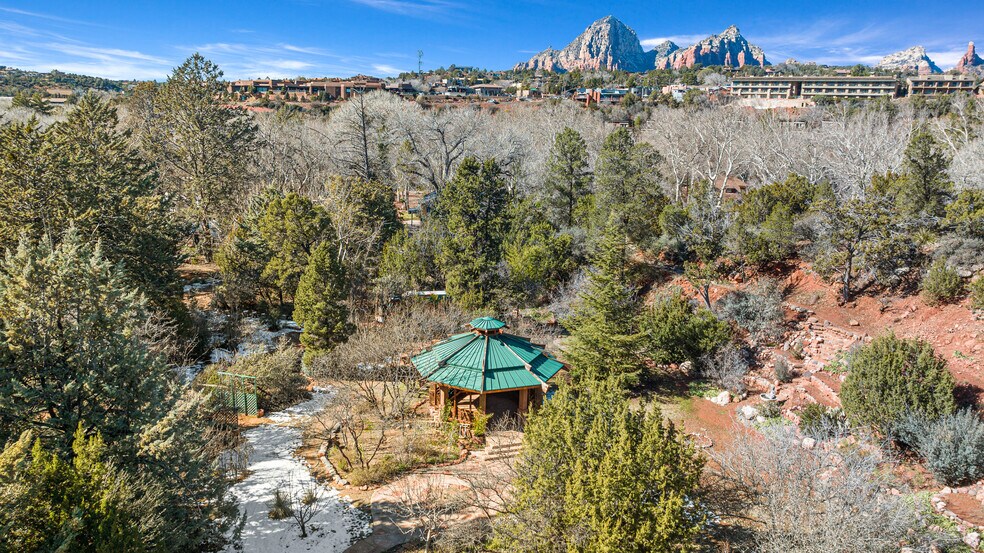 333 Schnebly Hill Rd, Sedona, AZ à vendre - Photo de l’immeuble – Image 3 sur 65