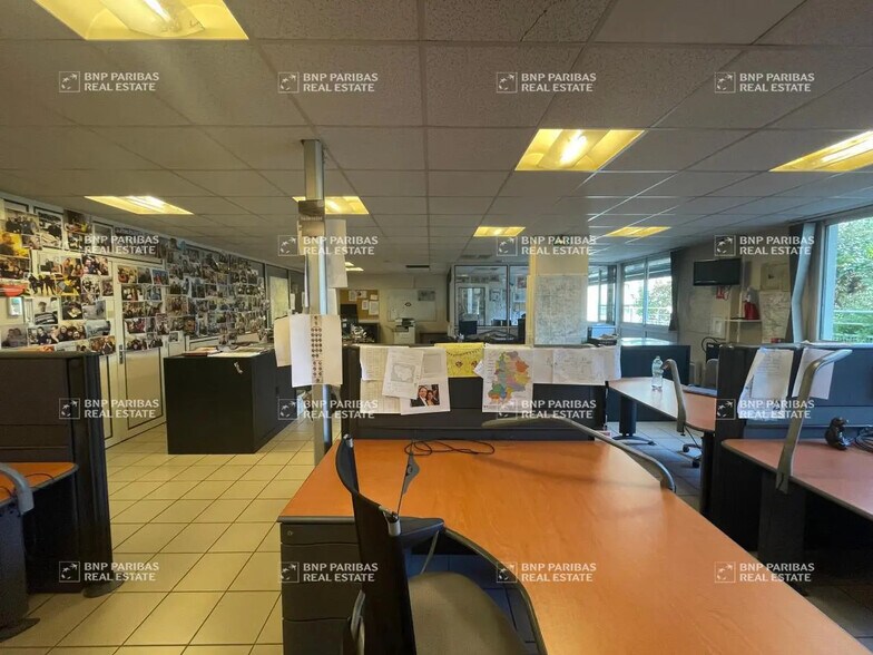 Bureau dans Meaux à vendre - Photo intérieure – Image 2 sur 5