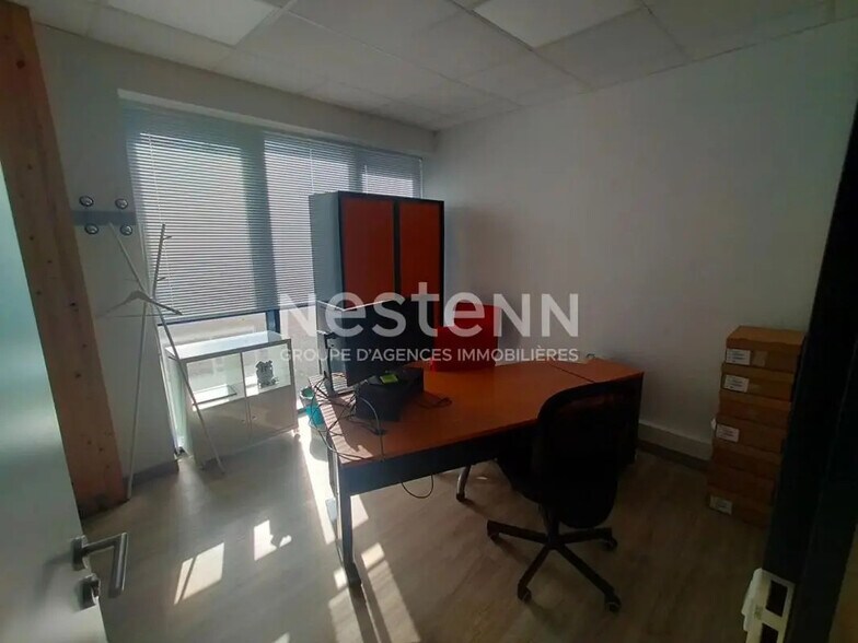 Bureau dans Vannes à louer - Photo de l’immeuble – Image 3 sur 5