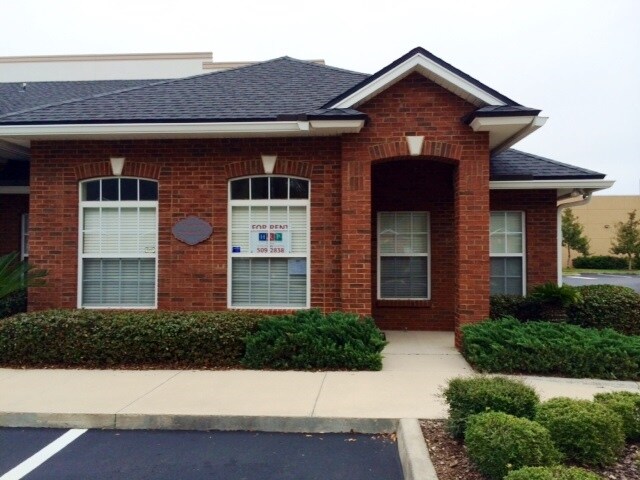 2950 Halcyon Ln, Jacksonville, FL à louer - Photo de l’immeuble – Image 3 sur 4