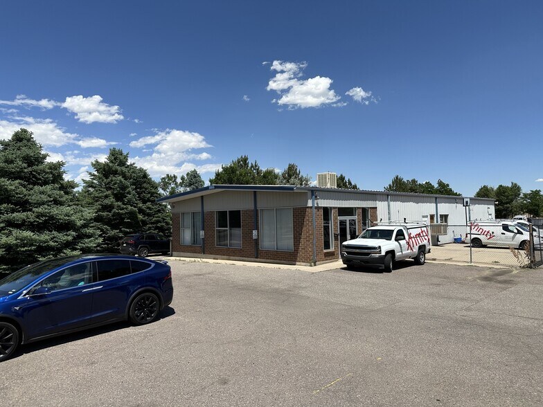 2250 S Fraser St, Aurora, CO à louer - Photo de l’immeuble – Image 1 sur 5