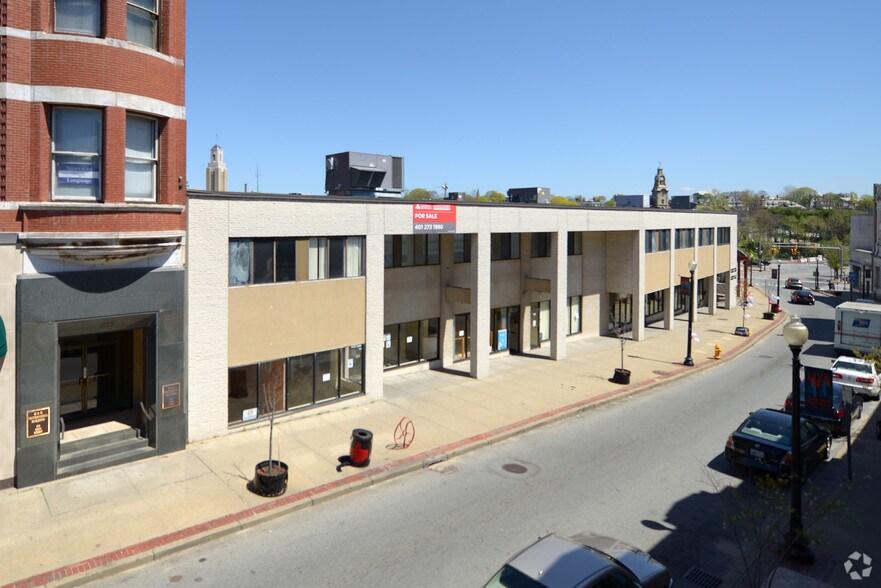 217-235 Main St, Pawtucket, RI à vendre - Photo de l’immeuble – Image 3 sur 14
