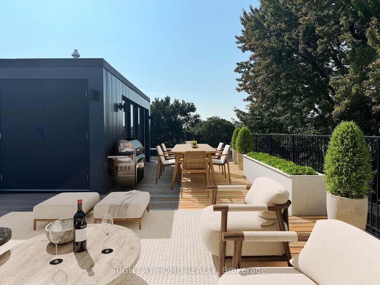 2343 Gerrard St E, Toronto, ON à vendre - Photo de l’immeuble – Image 2 sur 22