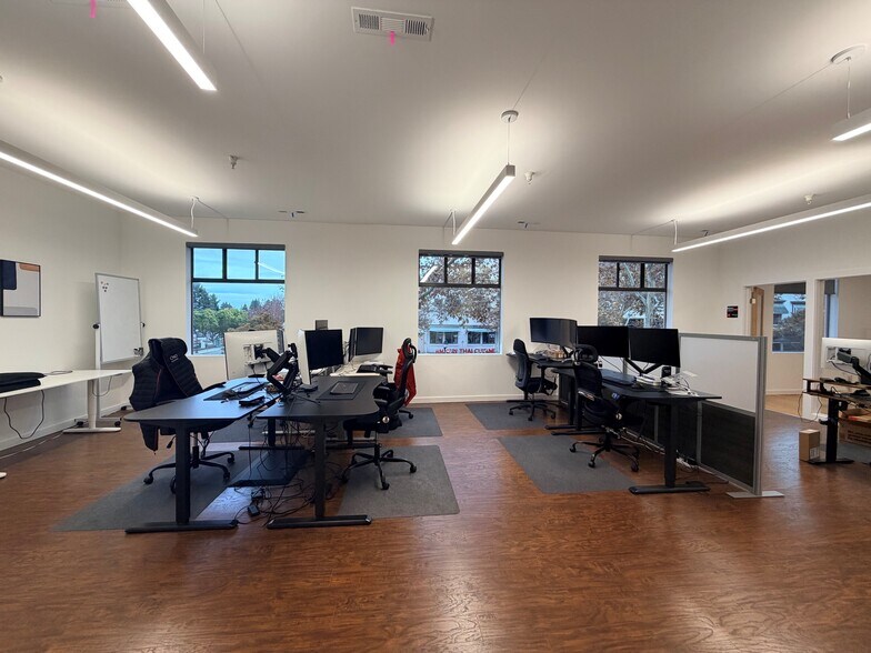 142-156 Castro St, Mountain View, CA à louer - Photo de l’immeuble – Image 3 sur 18