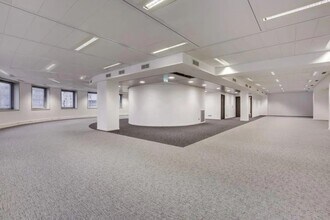 47 Rue Louis Blanc, Courbevoie à louer Photo intérieure– Image 1 sur 9