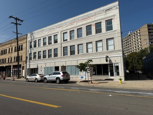 1336-1344 Portage St, Kalamazoo, MI à louer Photo principale– Image 1 sur 2