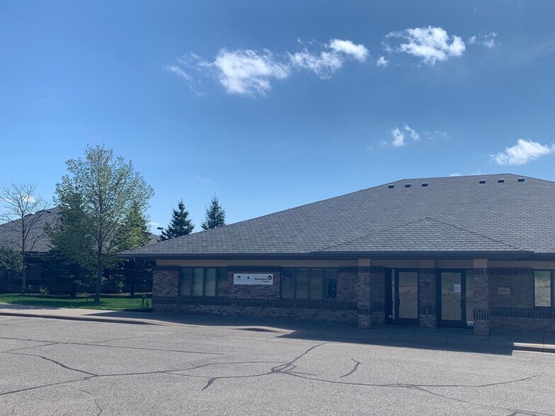 8935 33rd St N, Lake Elmo, MN à louer - Photo de l’immeuble – Image 3 sur 8
