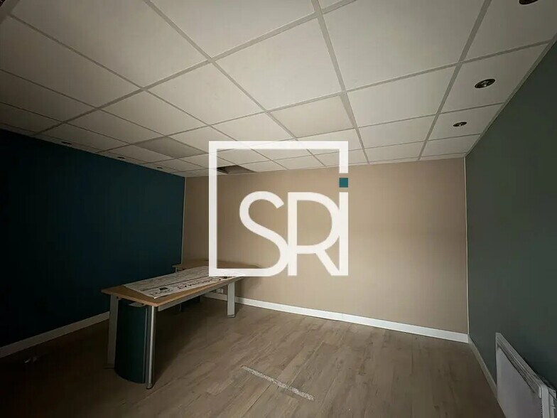 Bureau dans Clermont-Ferrand à louer - Photo de l’immeuble – Image 3 sur 10