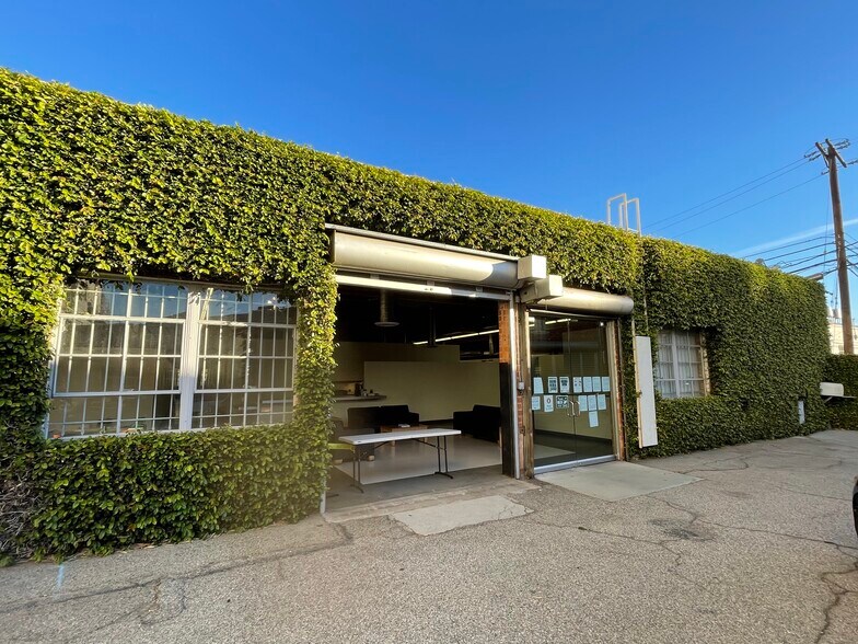 2201 S Carmelina Ave, Los Angeles, CA à louer - Photo principale – Image 1 sur 19