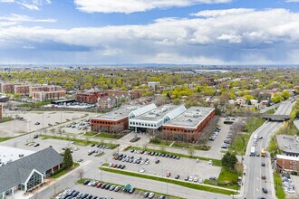 400 Av Sainte-Croix, Saint-Laurent, QC - Vue aérienne vue de carte