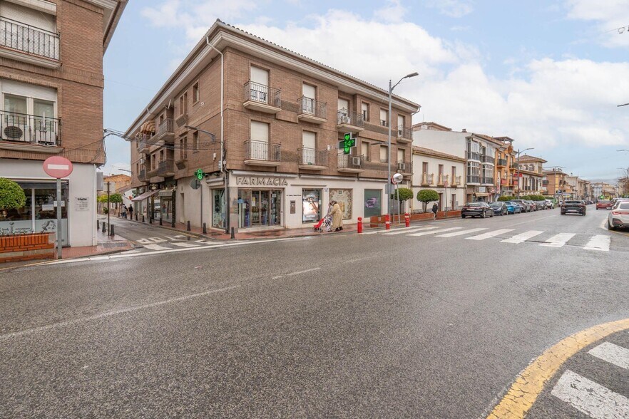 Local commercial dans Armilla, Granada à vendre - Photo de l’immeuble – Image 1 sur 35