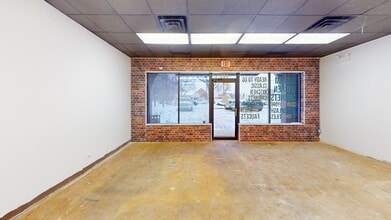 805-815 E Rand Rd, Arlington Heights, IL à louer Photo intérieure– Image 1 sur 11