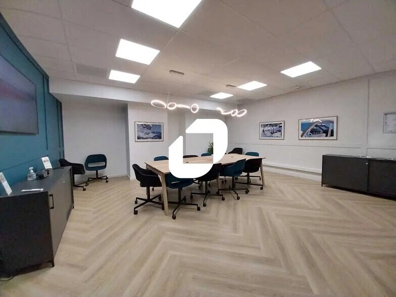 Bureau dans Montpellier à louer - Photo de l’immeuble – Image 2 sur 9