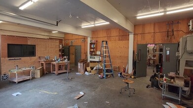 1128 Poplar Pl S, Seattle, WA à louer Photo intérieure– Image 1 sur 2