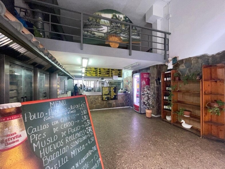 Immeuble residentiel dans Santa Coloma de Gramenet, Barcelona à vendre - Photo intérieure – Image 2 sur 2