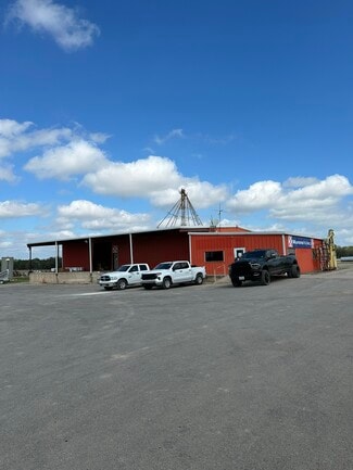 Plus de détails pour 10195 FM 2676, Rio Medina, TX - Industriel/Logistique à louer