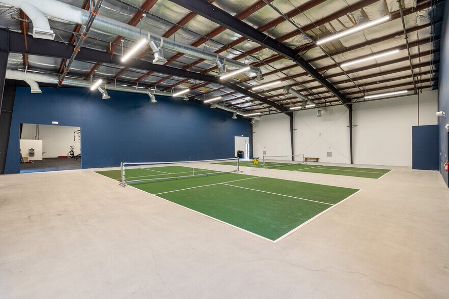 3455 N Indian Canyon Dr, Palm Springs, CA à vendre - Photo de l’immeuble – Image 3 sur 40