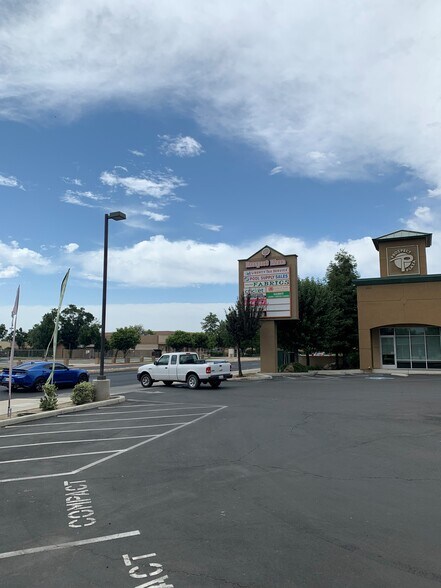 600 N Prospect St, Porterville, CA à louer - Photo de l’immeuble – Image 2 sur 10
