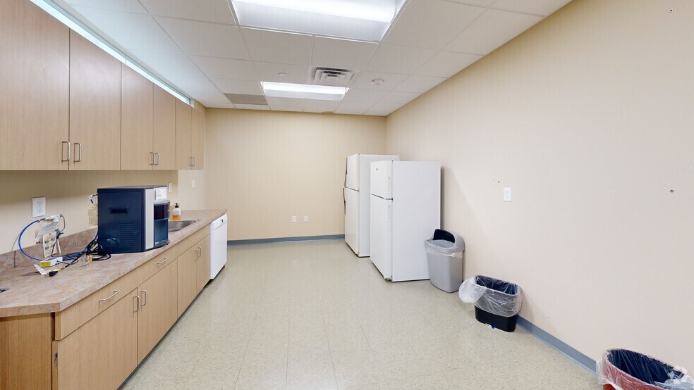 233 Main St, Middletown, CT à louer - Numérisation 3D Matterport – Image 2 sur 11