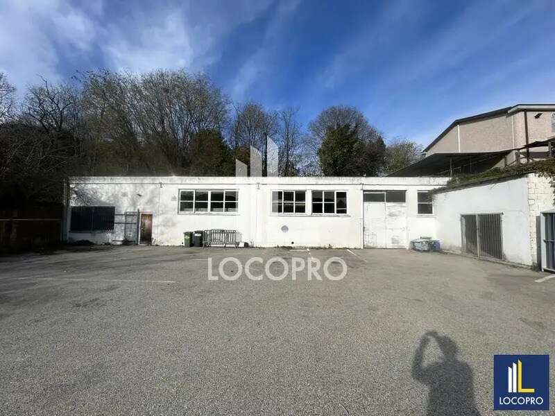 Industriel/Logistique dans Mougins à louer Photo de l’immeuble– Image 1 sur 3