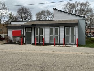 Plus de détails pour 115 Hemlock St, Big Rapids, MI - Local commercial à vendre